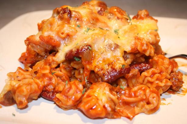 Mexi Ground Beef Chili Macaroni Casserole. Photo by **Tinkerbell**