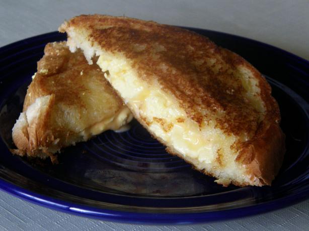 Scrambled Egg Sandwich. Photo by mydesigirl