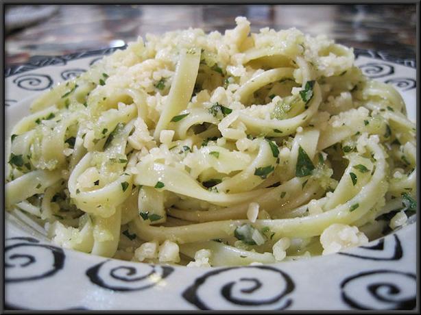 Aglio E Olio - Spaghetti With Garlic and Olive Oil. Photo by Sandi (From CA)