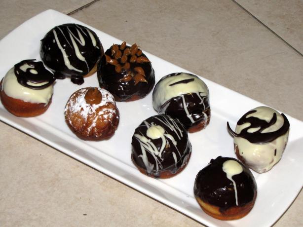 Sufganiot (Hanukkah Jelly Doughnuts). Photo by Jozieo