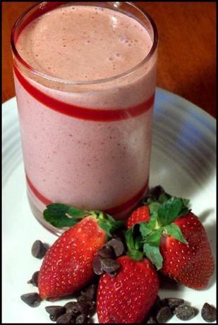 Chocolate Strawberry Clean out the Fridge Smoothie. Photo by NcMysteryShopper