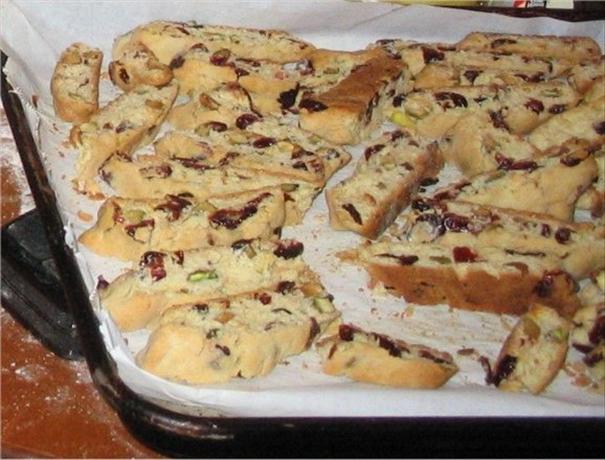 Pistachio Cranberry Biscotti. Photo by Lorrie in Montreal