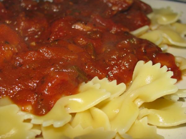 Spaghetti Bolognese Sauce (Beef and Italian Sausage). Photo by iris5555