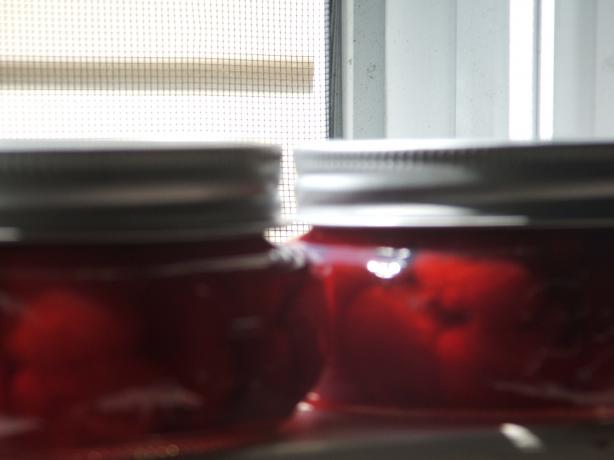 Homemade Maraschino Cherries. Photo by Antifreesz