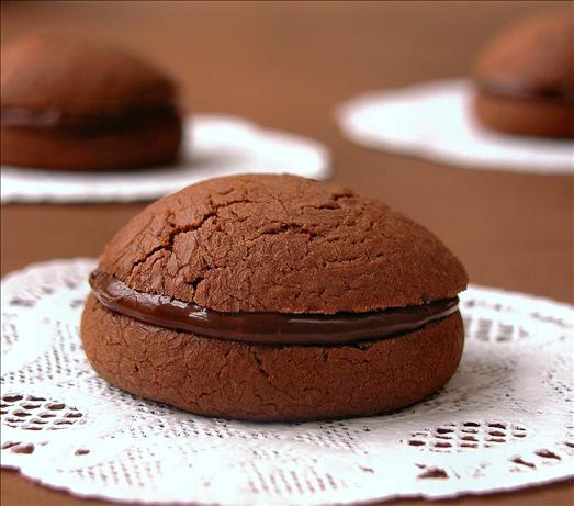 Gianduia  Sandwich Cookies (Chocolate-Hazelnut). Photo by GaylaJ