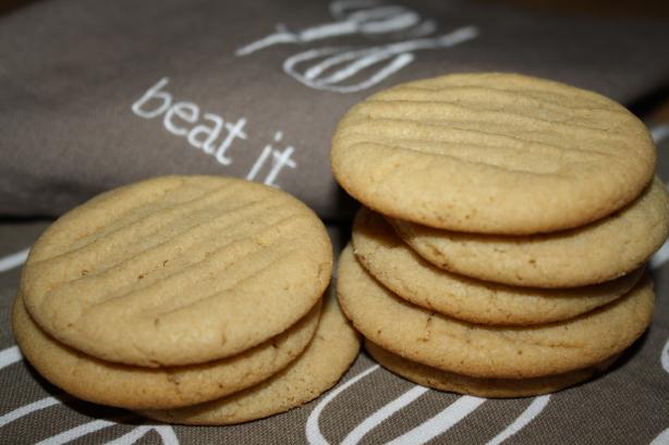 Peanut Butter Cookies (By Laura Secord ). Photo by Pink_Diamond