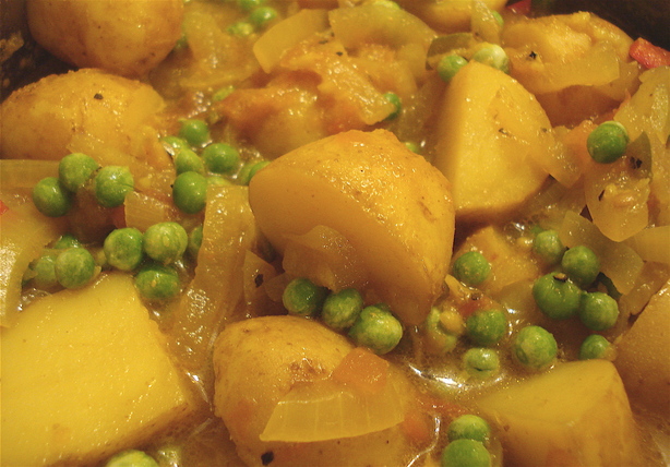 Nepalese Potato, Tomato  and Pea Curry. Photo by JoyfulCook
