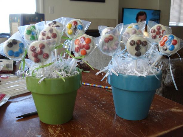 Oreo Flowers. Photo by bbblampwork
