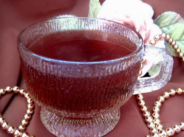 Clove and Cinnamon Tea. Photo by Annacia