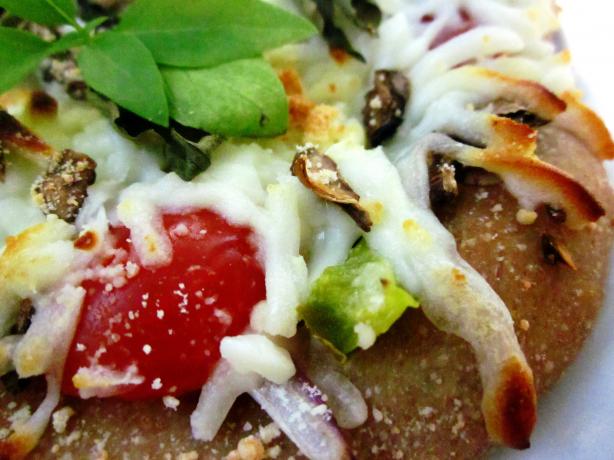 Pita Pizzas. Photo by gailanng