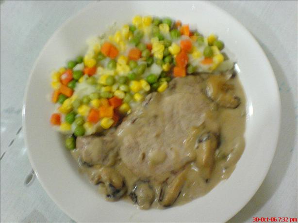 Mushroom Pork Chops. Photo by jasm