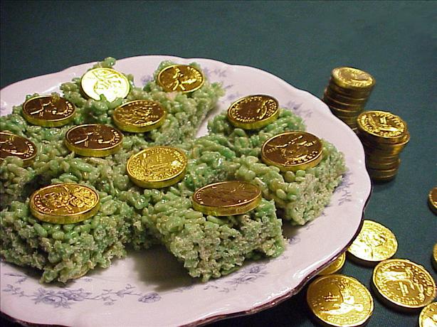 St. Patrick's Day Crispy Treats. Photo by RecipeNut