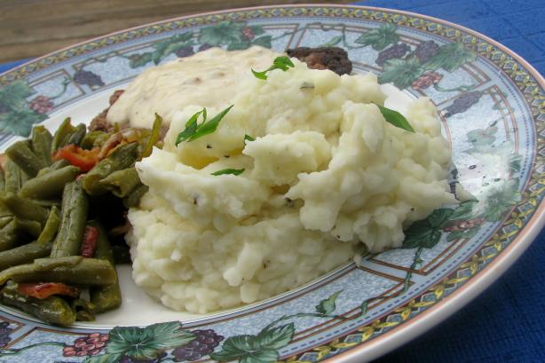 (Chive) Goat Cheese Mashed Potatoes. Photo by lazyme