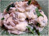 Garlic Mashed Potatoes With Mushrooms and Arugula (Rocket)