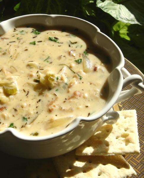 Easy and Delicious Clam Chowder!. Photo by Bev
