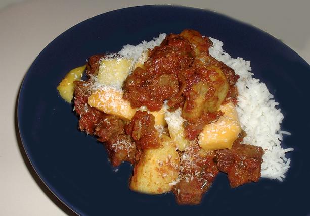 Jamaican Curry Beef Ribs With Papaya & Mango. Photo by Bergy