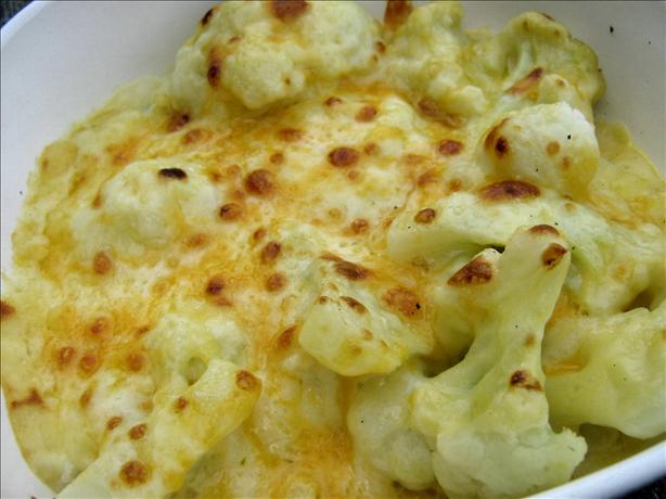 Cauliflower Cheese, 415cals Per Serve. Photo by ~Leslie~