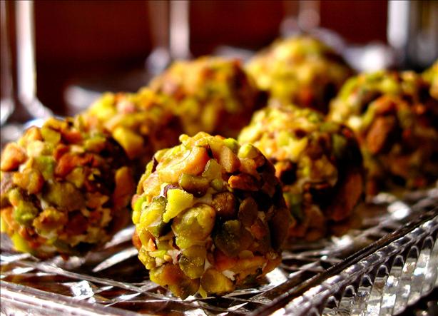 Pistachio-Goat Cheese Bites. Photo by GaylaJ
