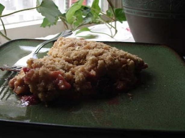 Strawberry-Rhubarb Crisp. Photo by Shirl (J) 831