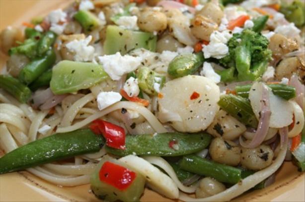 Linguini and Scallops Ala Greek. Photo by ~Nimz~
