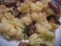 Lite Cauliflower with mushroom sauce