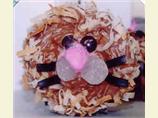 Lion Cupcakes - Roarrrr!. Photo by Mom2Rose