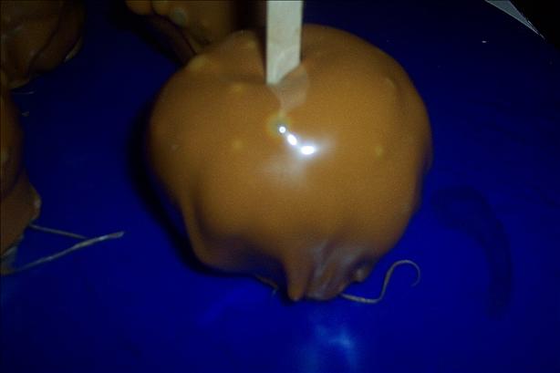 Crock Pot Caramel Apples. Photo by bugsbunnyfan