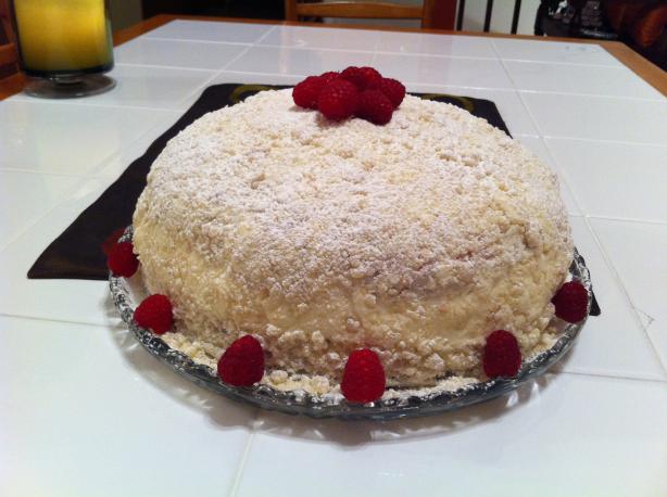 Olive Garden Lemon Cream Cake Clone. Photo by baklundnc