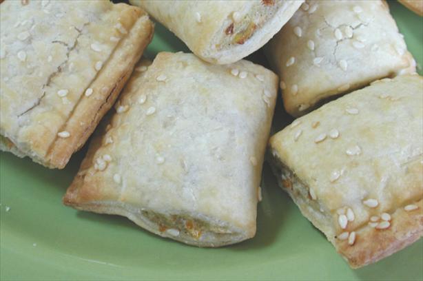 Chicken and Vegetable Pasty Roll. Photo by Chef floWer