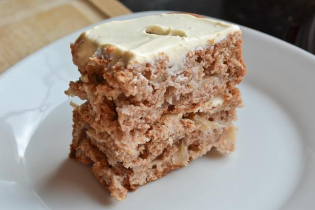 German Apple Cake. Photo by hlkljgk