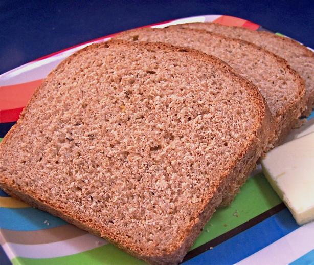 Easy Garlic, Basil and Parmesan Bread for Bread Machine. Photo by PaulaG
