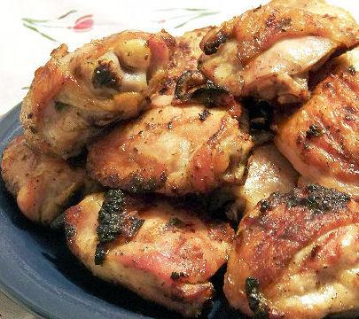 Dark Beer-Marinated BBQ Chicken (Biermarinierten Huhn). Photo by Mama's Kitchen (Hope)