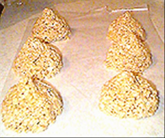 Rice Krispies Funnel Kisses. Photo by Mirj