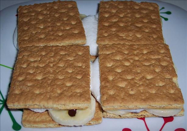 Banana S'mores. Photo by looneytunesfan