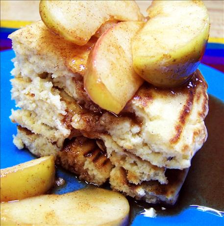 Pikelets With Cinnamon Apple Slices. Photo by PaulaG
