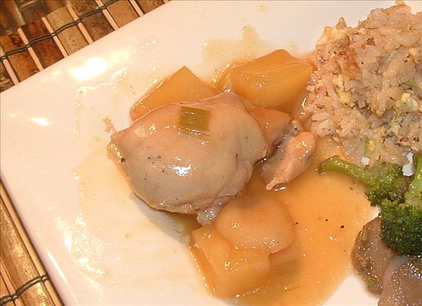 Crock Pot Kowloon Chicken. Photo by lynettejs