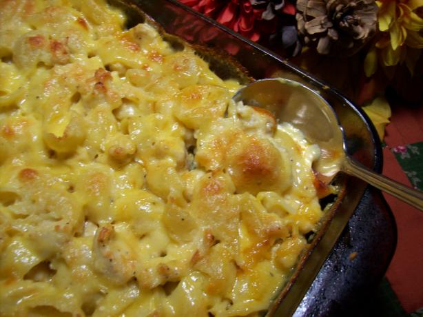 Easy Cheesy Chicken With Pasta. Photo by Chef shapeweaver &copy;