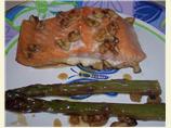 Honey Glazed Salmon With Asparagus