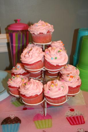 Pretty in Pink Strawberry Cupcakes. Photo by Kitchen Witch Steph