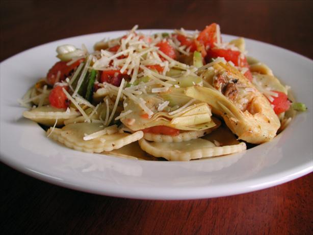 Cheese Ravioli With Fresh Tomato and Artichoke Sauce. Photo by Chef floWer