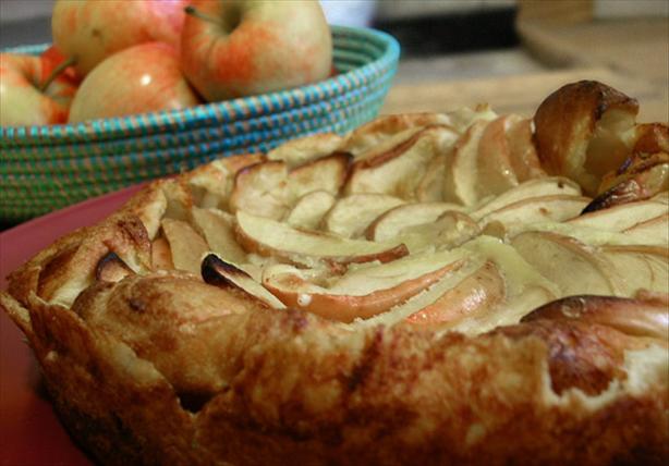 Apple Clafouti. Photo by justcallmetoni