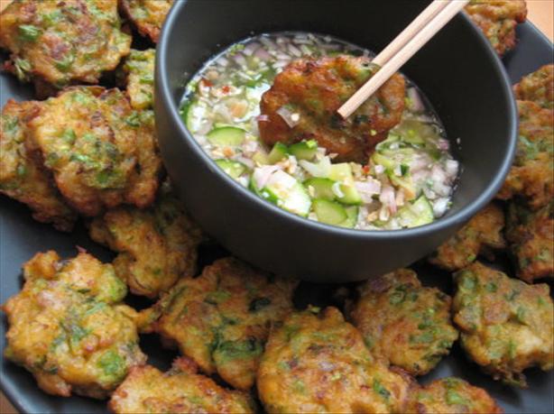 Tod Mun Goong ( Thai Fish and Shrimp Cakes ). Photo by Engrossed