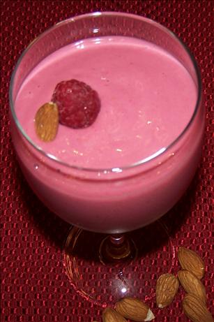 Packs-A-Punch Raspberry Almond Smoothie. Photo by ladypit