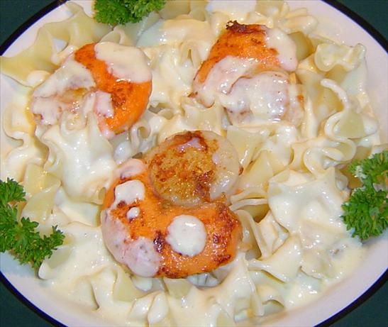 Scallops With Roasted Garlic Cream. Photo by A Good Thing