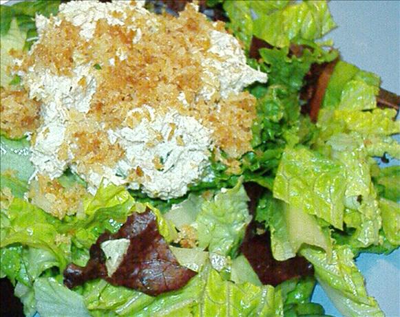 Maryland Crab Cake Salad. Photo by Kim127
