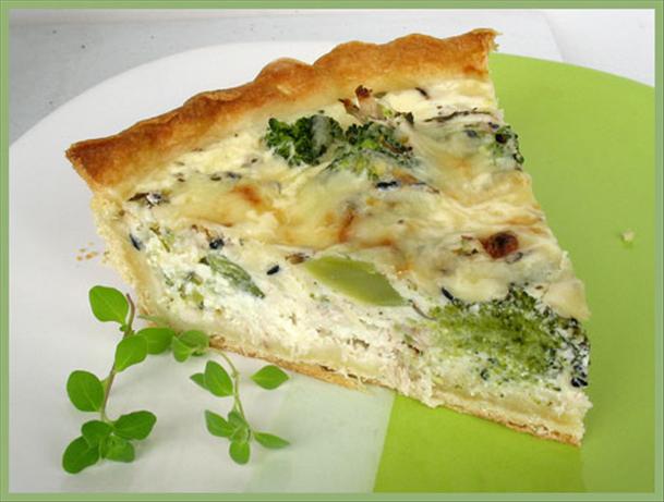 Herbed Chicken and Broccoli Quiche. Photo by quid_pro_quo
