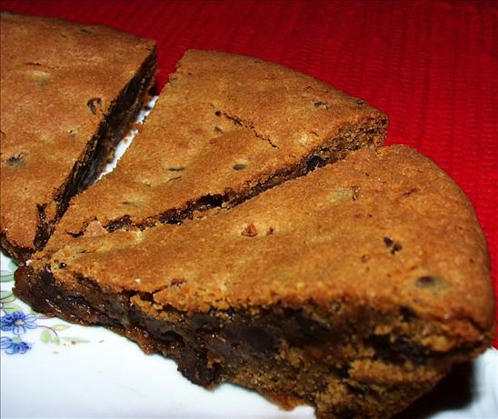 Chummy Yummy Chocolate Chip Pie. Photo by twissis