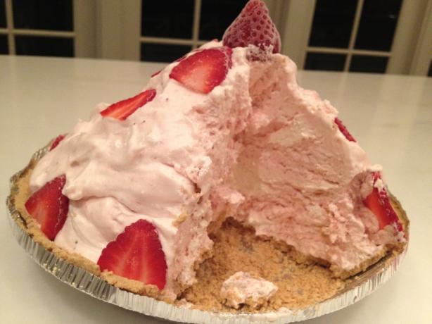 Mile-High Strawberry Pie. Photo by LJeffTheChef