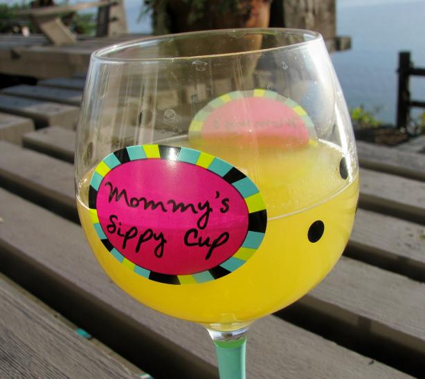 Pineapple Wine Cooler. Photo by lazyme