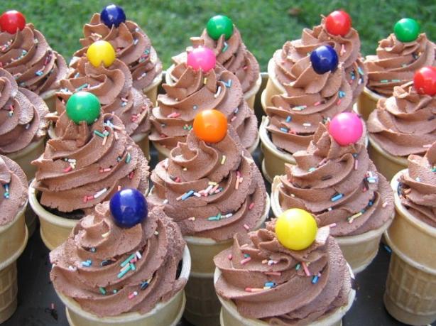 Ice Cream Cone Cupcakes. Photo by Realtor by day, Chef by night